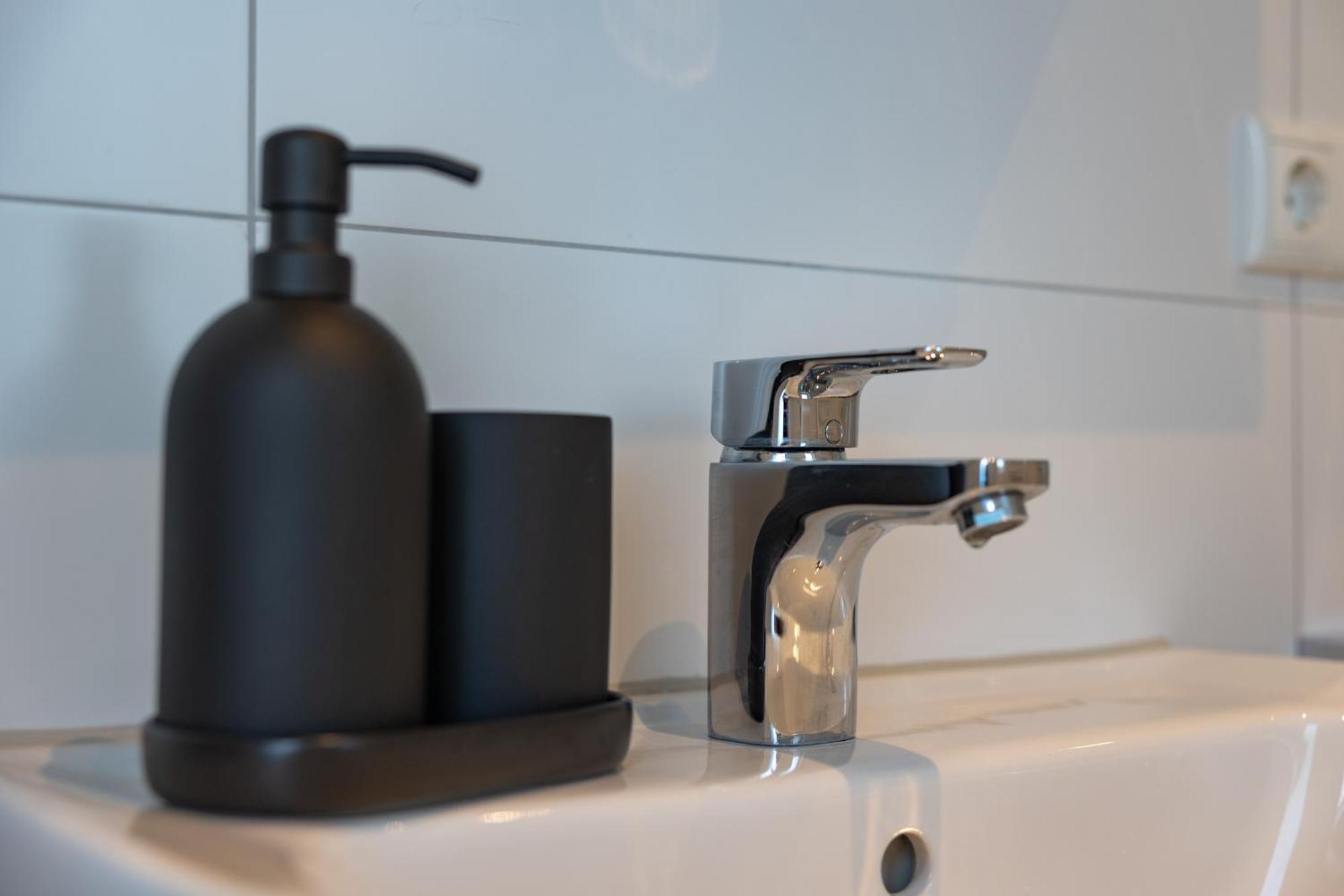 Sweethome - Maisonette Apartment, Parkplatz, Wifi, Naehe Zentrum Furstenfeldbruck Εξωτερικό φωτογραφία